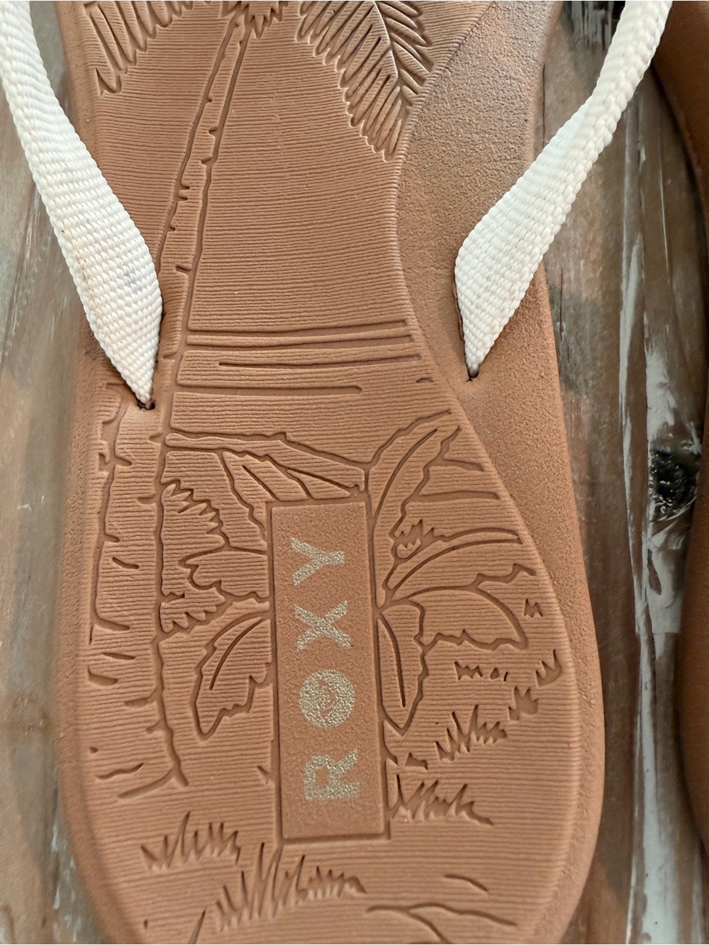 Roxy Gianna II Cream & Tan Flip Flop Beach Vacation (Size 9) - Picture 4 of 14